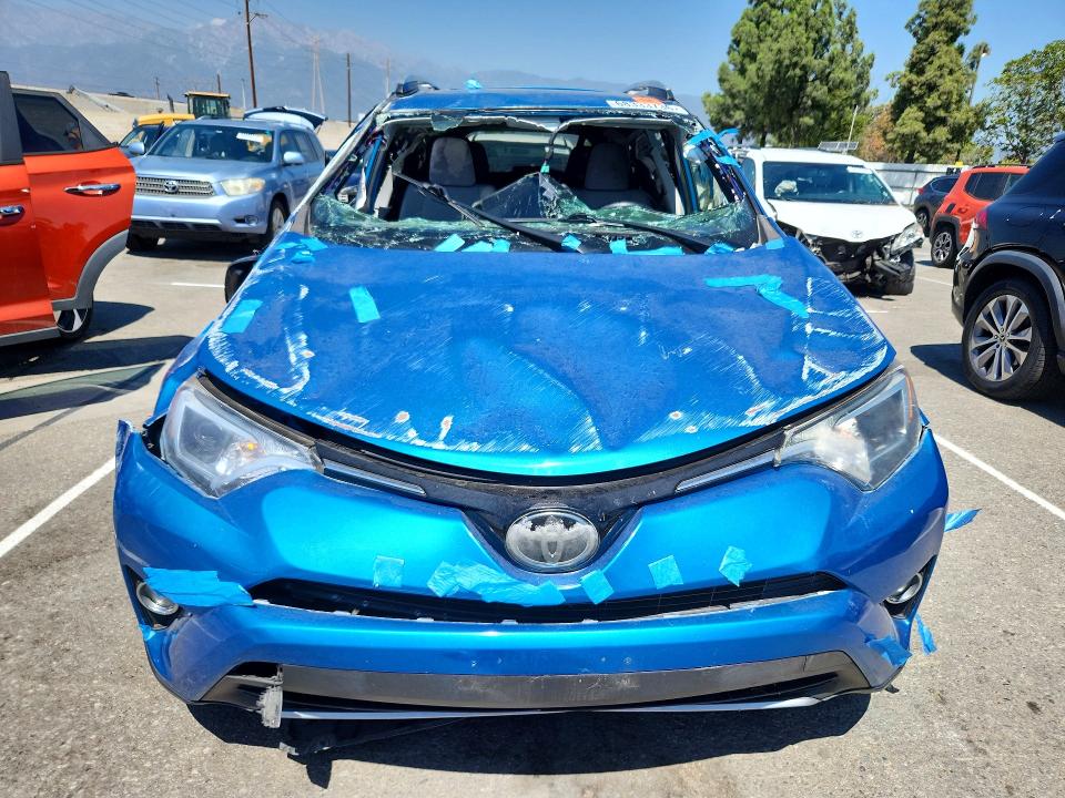 Aukcja sprzedaży 2018 Toyota Rav4, vin: JTMWFREV3JJ737710, numer aukcji: 68333736