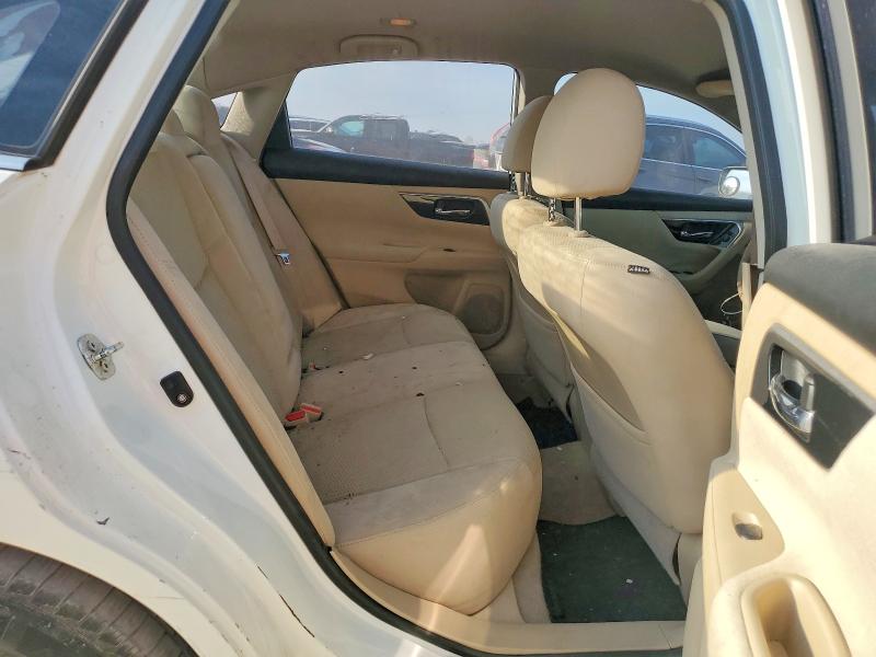 2014 Nissan Altima მანქანა იყიდება აუქციონზე, vin: 1N4AL3AP7EN235004, აუქციონის ნომერი: 70707746