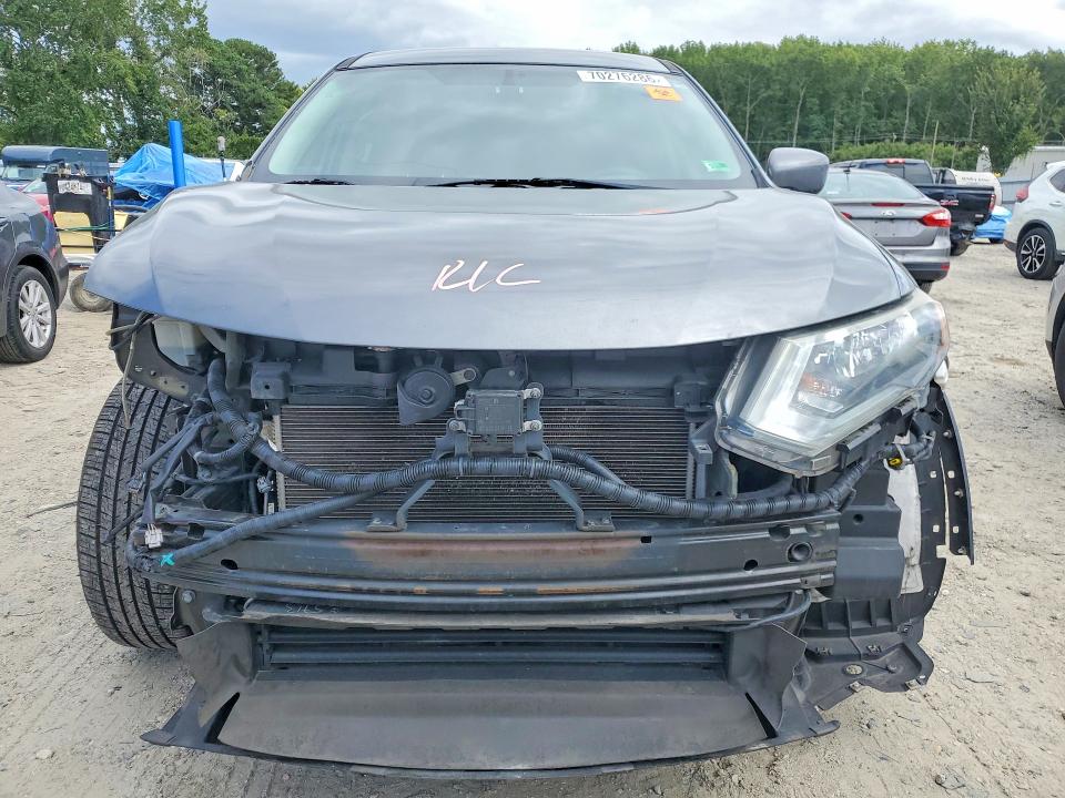 70276286 :رقم المزاد ، 5N1AT2MT6JC751790 vin ، 2018 Nissan Rogue مزاد بيع