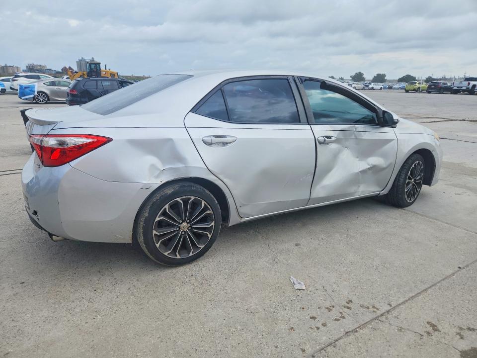 69057956 :رقم المزاد ، 5YFBURHEXFP290702 vin ، 2015 Toyota Corolla مزاد بيع