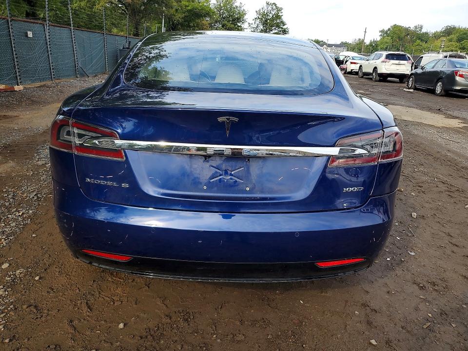 Aukcja sprzedaży 2018 Tesla Model S, vin: 5YJSA1E21JF288233, numer aukcji: 67215266