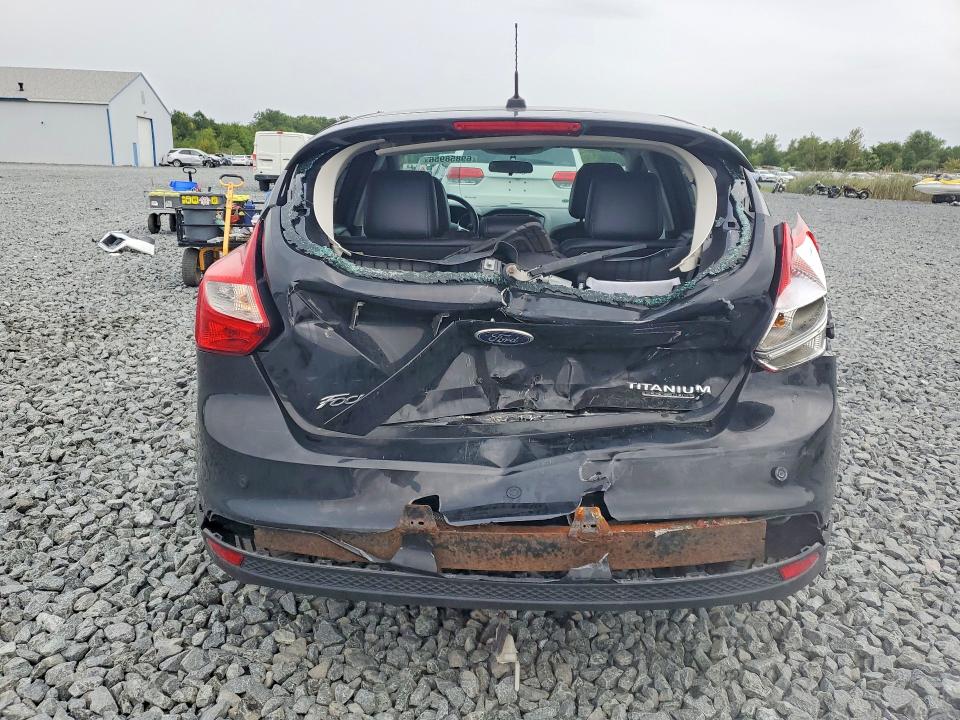 69858956 :رقم المزاد ، 1FADP3N26DL370503 vin ، 2013 Ford Focus مزاد بيع