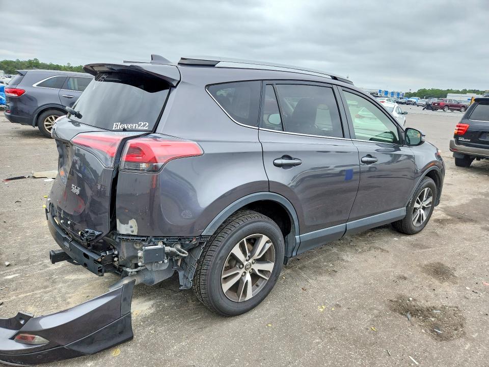Продаж на аукціоні авто 2017 Toyota Rav4, vin: JTMRFREV4HJ712032, номер лоту: 70063426