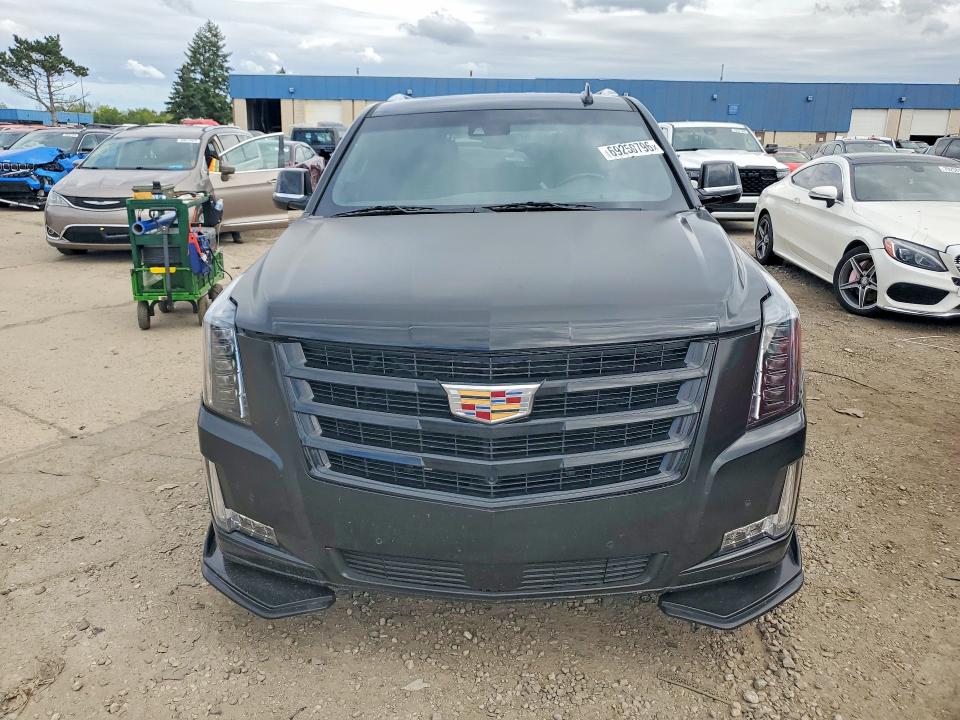2018 Cadillac Escalade მანქანა იყიდება აუქციონზე, vin: 1GYS4DKJ8JR158815, აუქციონის ნომერი: 69250796