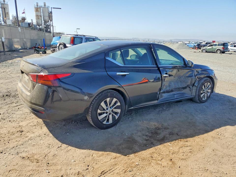 69053316 :رقم المزاد ، 1N4BL4BV7PN352446 vin ، 2023 Nissan Altima مزاد بيع