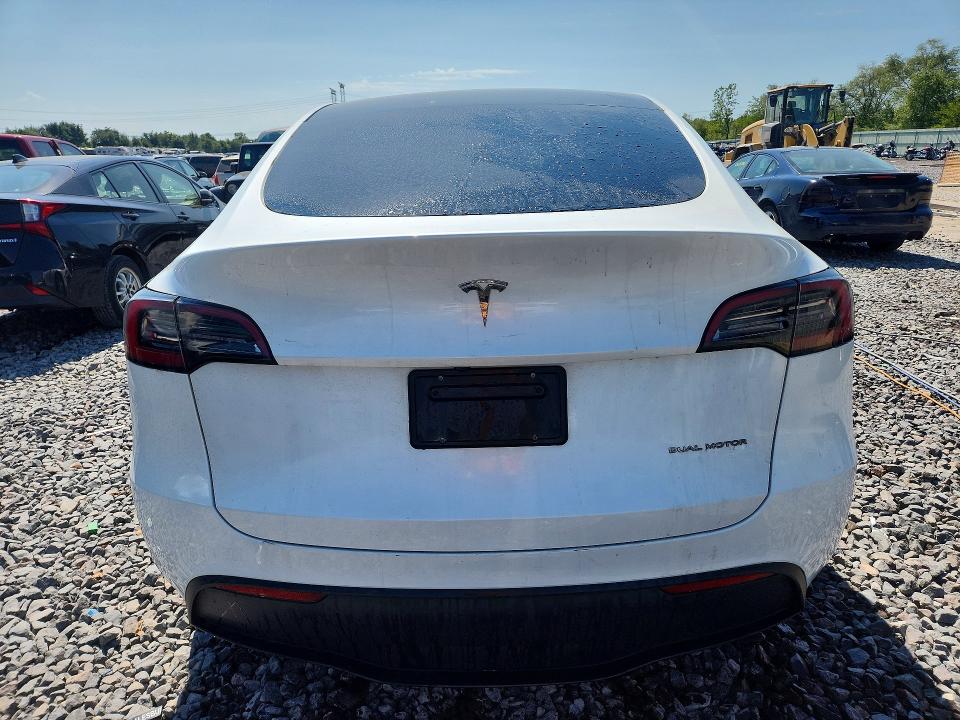 2024 Tesla Model Y მანქანა იყიდება აუქციონზე, vin: 7SAYGDEE7RA258332, აუქციონის ნომერი: 67330606