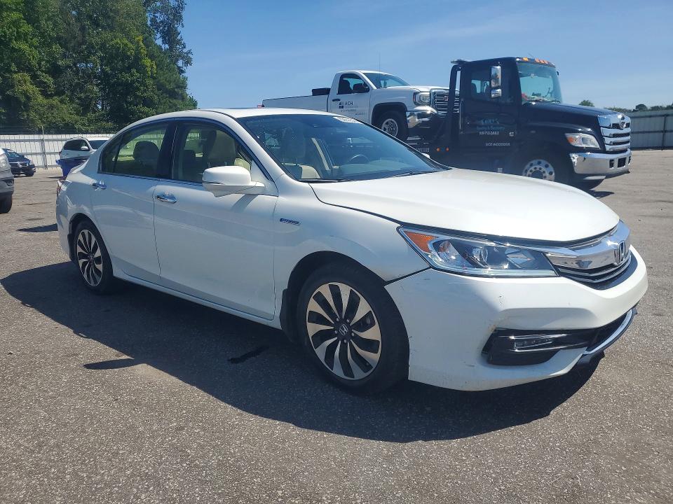 Продажа на аукционе авто 2017 Honda Accord, vin: JHMCR6F5XHC002792, номер лота: 68858546