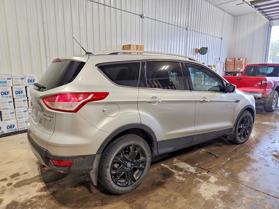 71025016 :رقم المزاد ، 1FMCU0JX6EUC19571 vin ، 2014 Ford Escape مزاد بيع