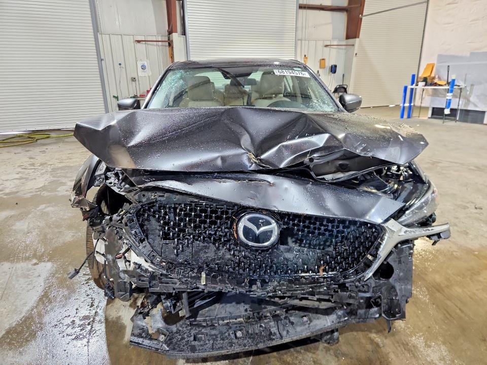 Продаж на аукціоні авто 2019 Mazda 6, vin: JM1GL1VM2K1504912, номер лоту: 68194576