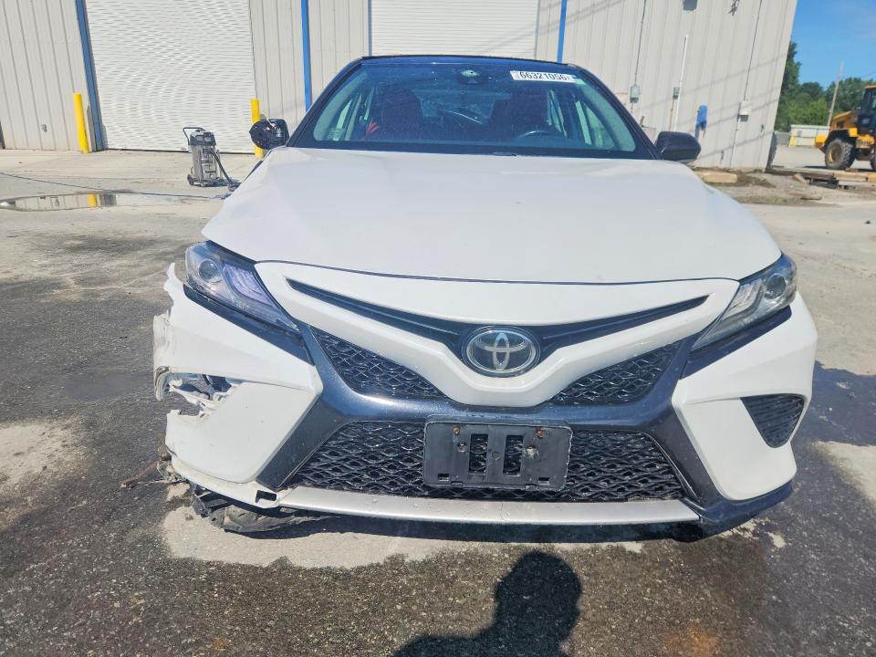 Продаж на аукціоні авто 2019 Toyota Camry, vin: 4T1B61HK9KU277692, номер лоту: 66321056