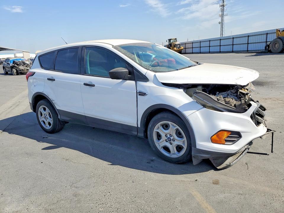 68868696 :رقم المزاد ، 1FMCU0F74KUA06400 vin ، 2019 Ford Escape مزاد بيع