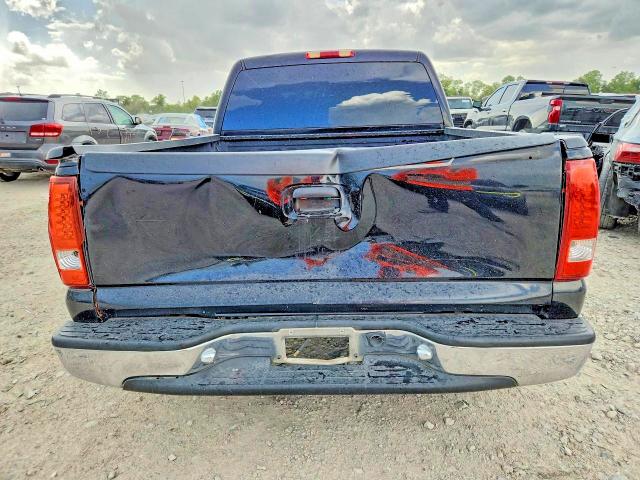 69111626 :رقم المزاد ، 2GTEC13V161259913 vin ، 2006 Gmc New Sierra مزاد بيع