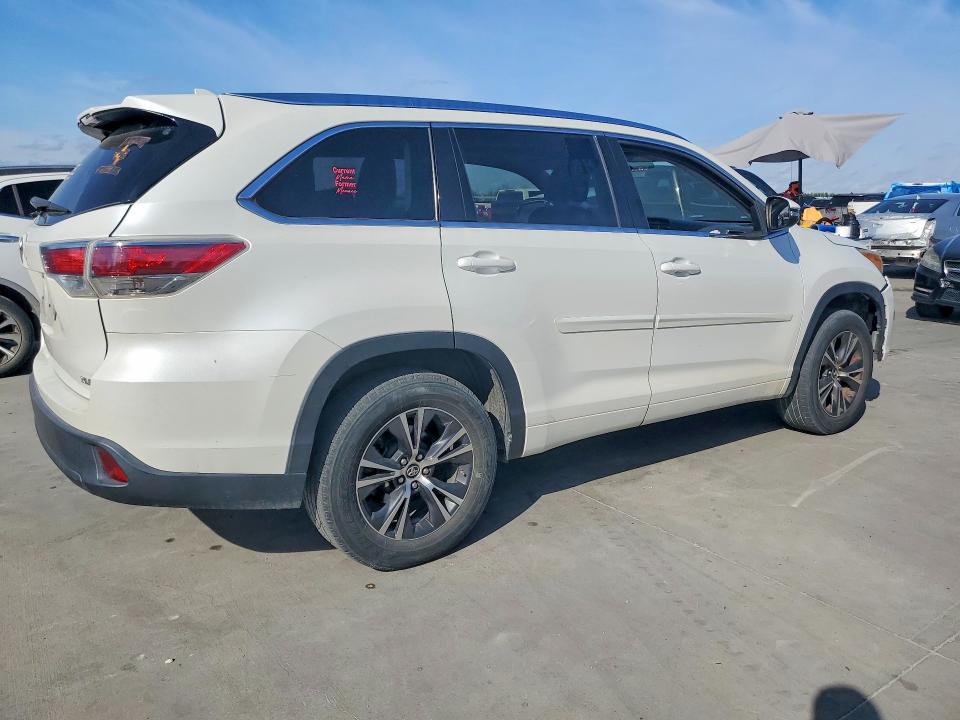 Продаж на аукціоні авто 2016 Toyota Highlander, vin: 5TDKKRFH9GS157988, номер лоту: 70659676