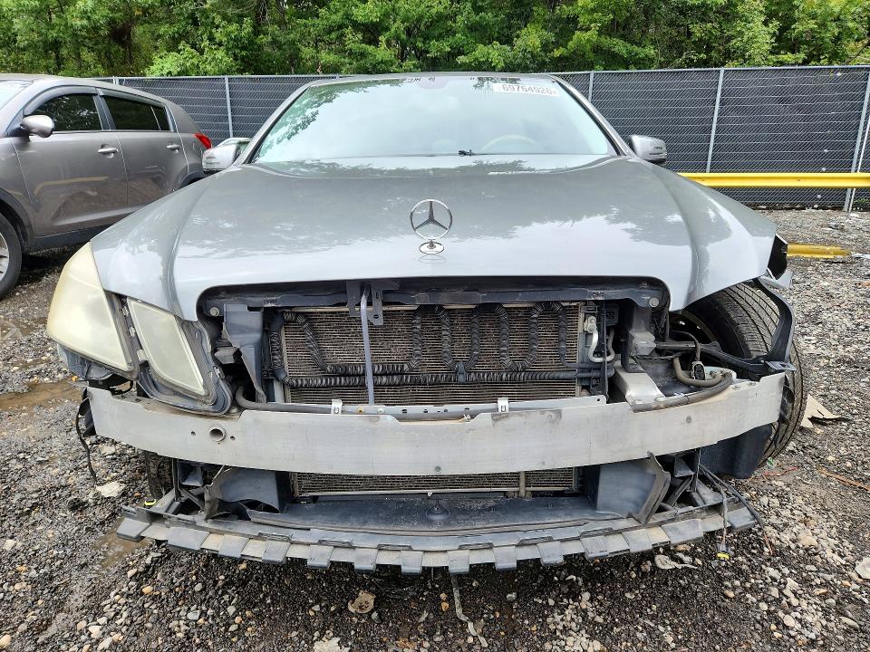 2010 Mercedes-benz E მანქანა იყიდება აუქციონზე, vin: WDDHF8HB9AA075092, აუქციონის ნომერი: 69764926