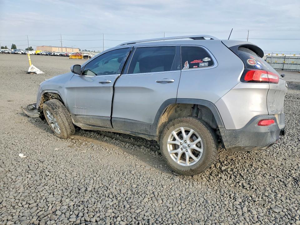 67410086 :رقم المزاد ، 1C4PJMCS7GW228813 vin ، 2016 Jeep Cherokee مزاد بيع