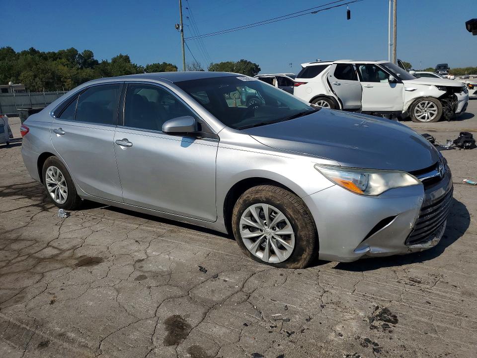 67363486 :رقم المزاد ، 4T1BF1FK0HU269900 vin ، 2017 Toyota Camry مزاد بيع