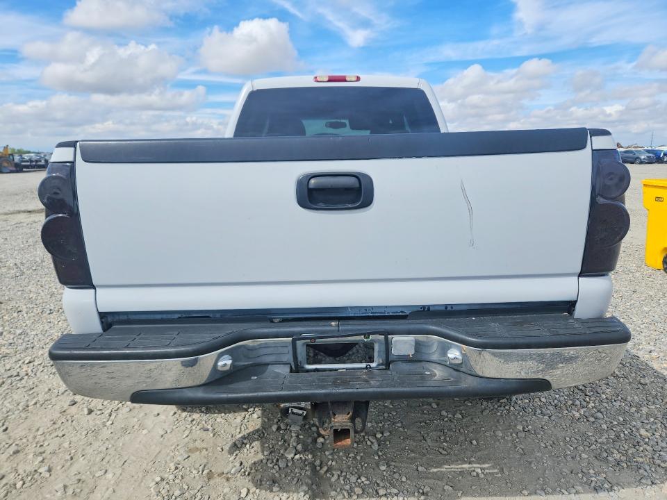 Продажа на аукционе авто 2002 Chevrolet Silverado, vin: 1GCHK23G82F130996, номер лота: 70632026
