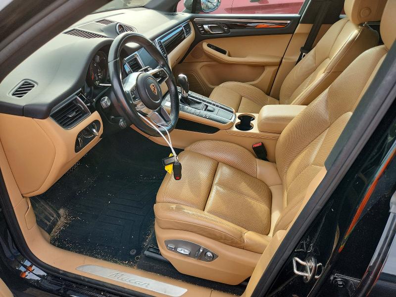 Auction sale of the 2017 Porsche Macan, vin: WP1AA2A55HLB00708, lot number: 68750196