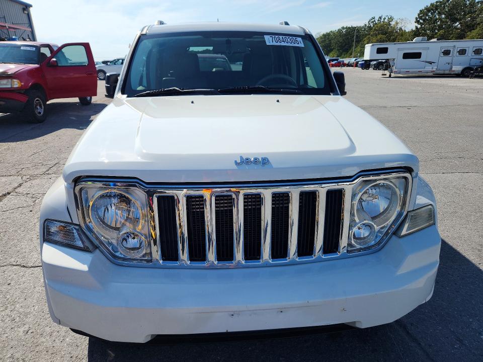 70840306 :رقم المزاد ، 1J8GN58K68W146116 vin ، 2008 Jeep Liberty مزاد بيع