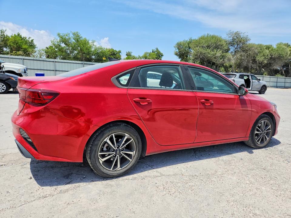 67173826 :رقم المزاد ، 3KPF24AD8RE831750 vin ، 2024 Kia Forte مزاد بيع