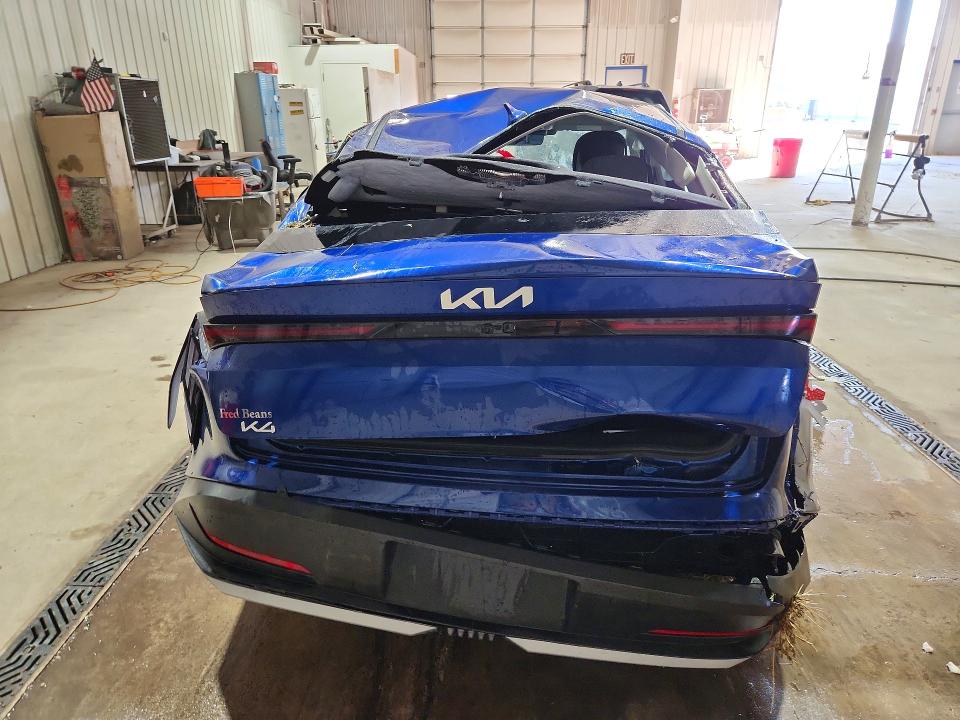 2025 Kia K4 მანქანა იყიდება აუქციონზე, vin: 3KPFU4DE2SE011734, აუქციონის ნომერი: 68427616
