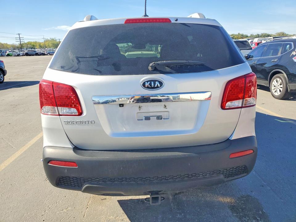 Продажа на аукционе авто 2011 Kia Sorento, vin: 5XYKTDA12BG178469, номер лота: 70500856