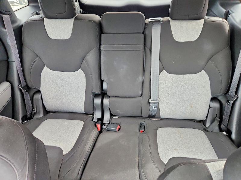 68888706 :رقم المزاد ، 1C4PJMCS2EW318156 vin ، 2014 Jeep Cherokee مزاد بيع