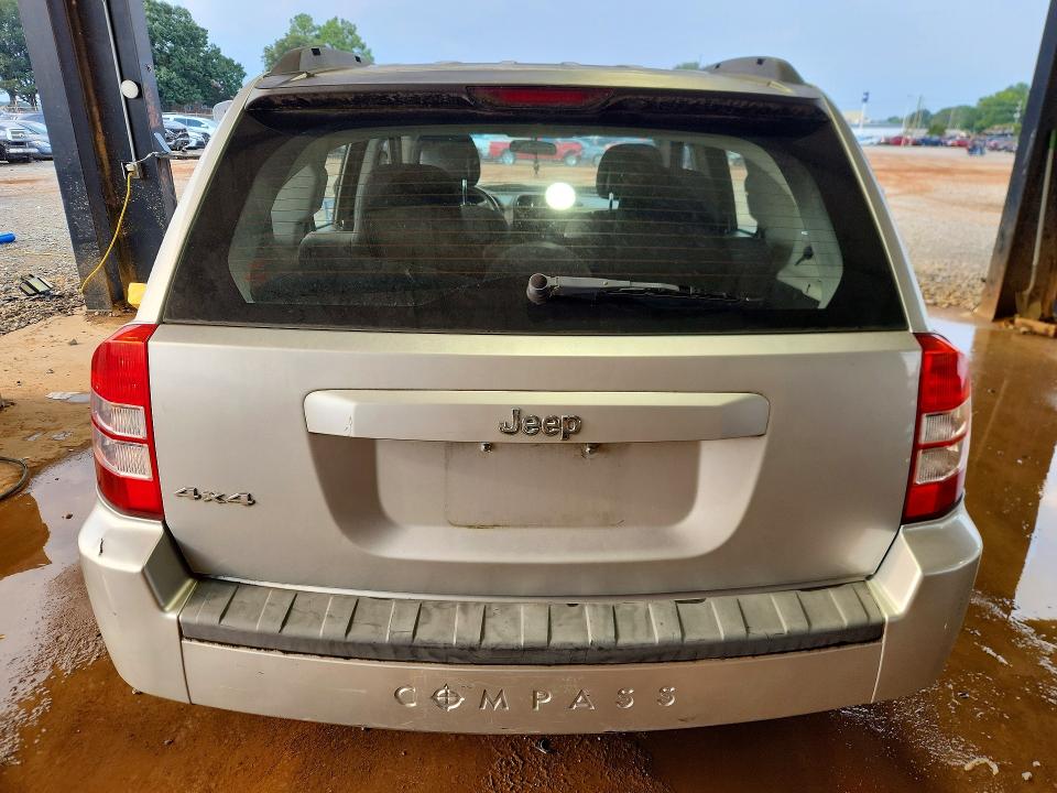 2010 Jeep Compass მანქანა იყიდება აუქციონზე, vin: 1J4NF4FB0AD584733, აუქციონის ნომერი: 67317726