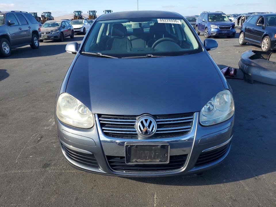 69228936 :رقم المزاد ، 3VWJZ71K29M154526 vin ، 2009 Volkswagen Jetta مزاد بيع