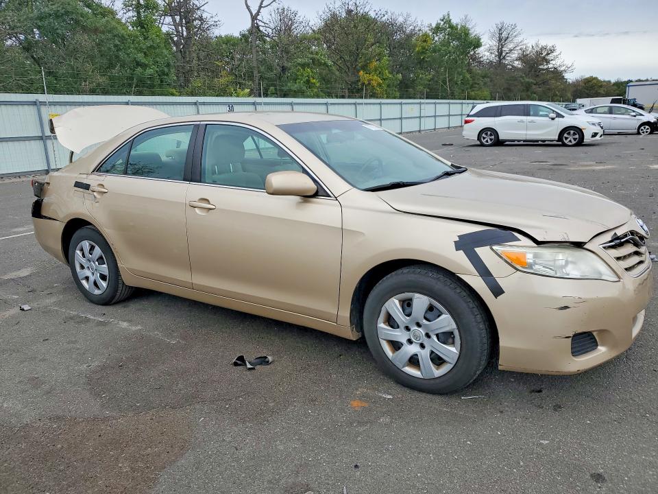 70701326 :رقم المزاد ، 4T4BF3EK8AR021046 vin ، 2010 Toyota Camry مزاد بيع