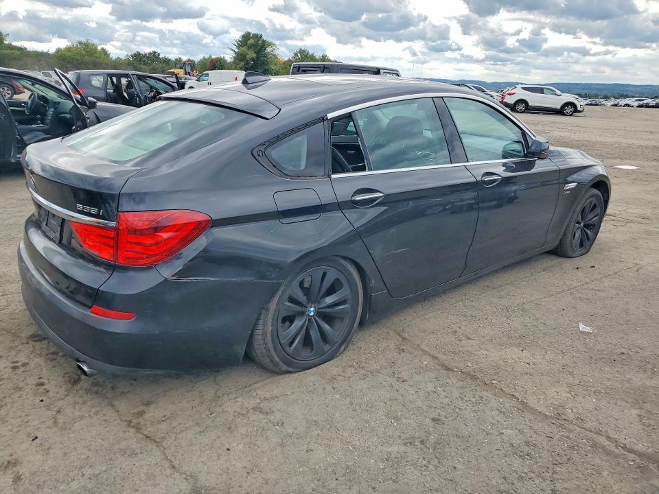71014266 :رقم المزاد ، WBASP2C51BC337833 vin ، 2011 Bmw 535 مزاد بيع