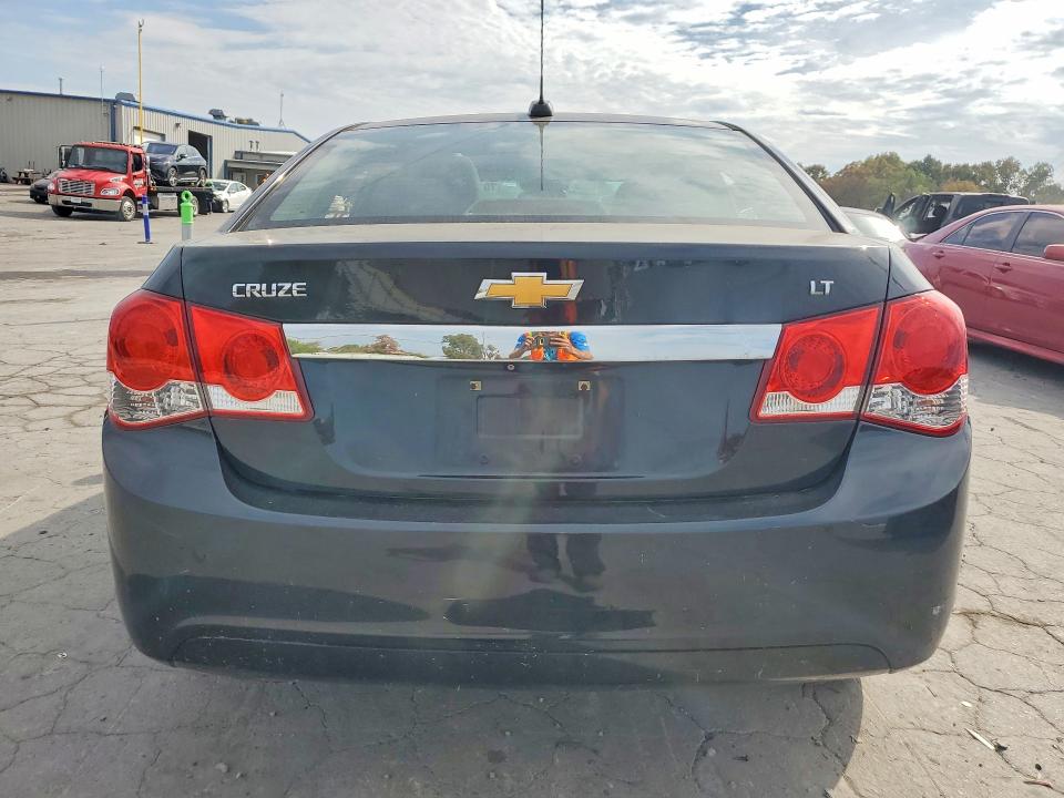 Продаж на аукціоні авто 2015 Chevrolet Cruze, vin: 1G1PC5SB1F7117063, номер лоту: 70184256