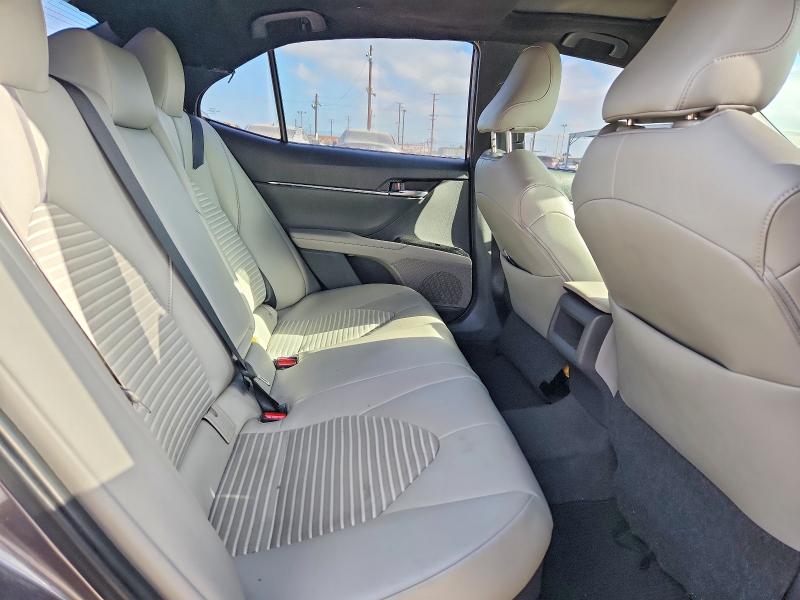 2019 Toyota Camry Hybrid მანქანა იყიდება აუქციონზე, vin: 4T1B21HK0KU517448, აუქციონის ნომერი: 70824156