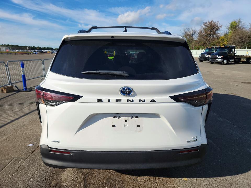 Продажа на аукционе авто 2024 Toyota Sienna, vin: 5TDKSKFCXRS119393, номер лота: 71195606