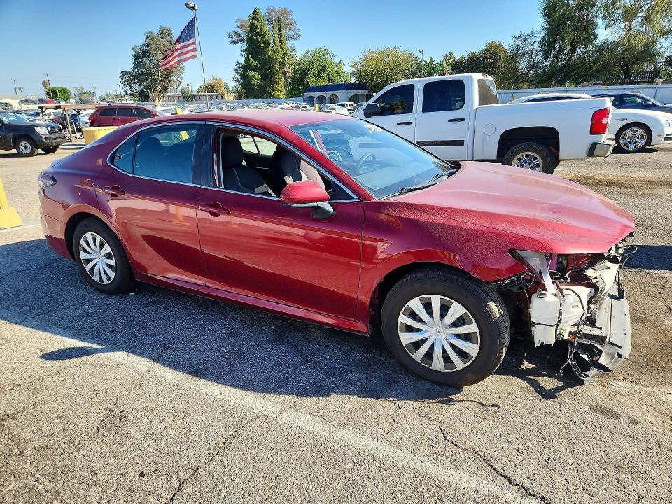 Продажа на аукционе авто 2022 Toyota Camry, vin: 4T1C31AK0NU577388, номер лота: 71170066