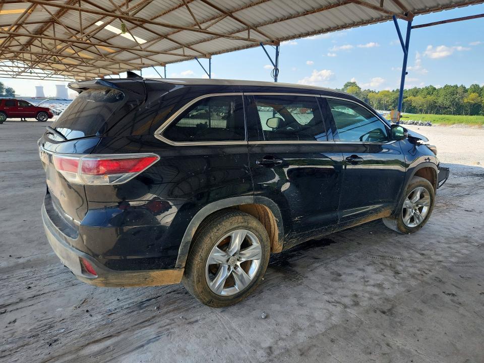 66817056 :رقم المزاد ، 5TDDKRFH8FS100060 vin ، 2015 Toyota Highlander مزاد بيع