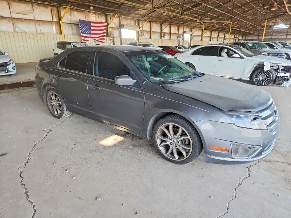 68705086 :رقم المزاد ، 3FAHP0HG3AR275465 vin ، 2010 Ford Fusion مزاد بيع