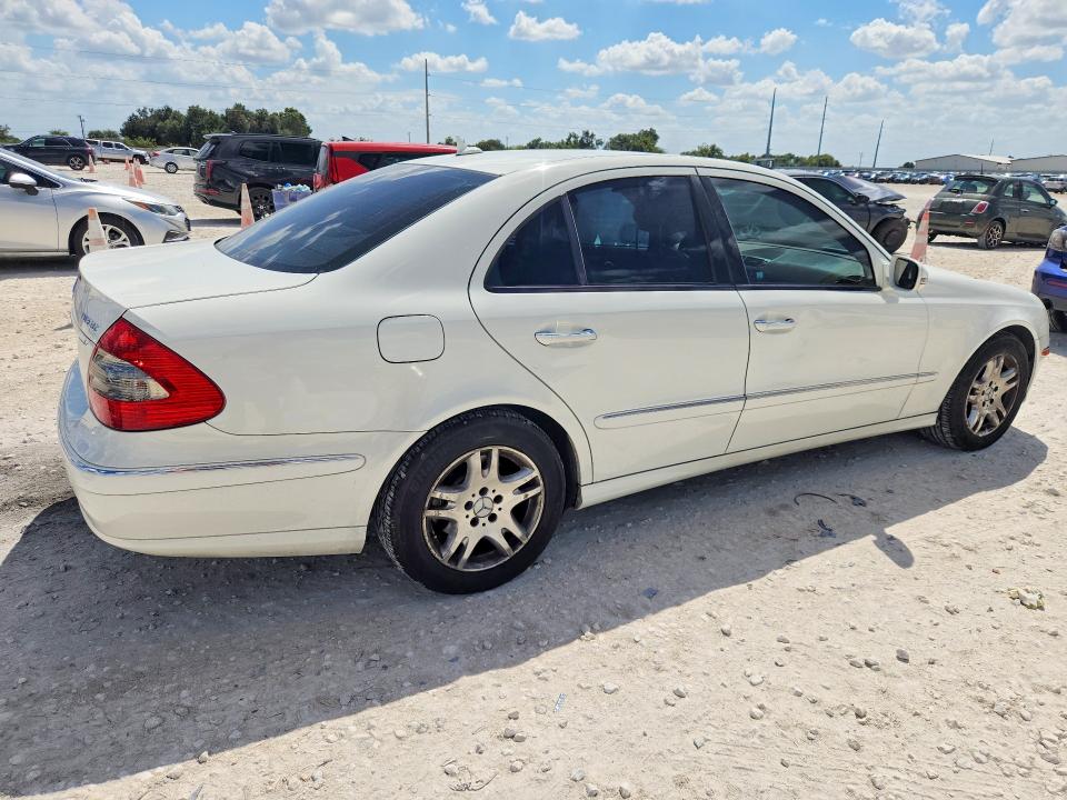 Продаж на аукціоні авто 2007 Mercedes-benz E, vin: WDBUF22XX7B049659        , номер лоту: 64985186