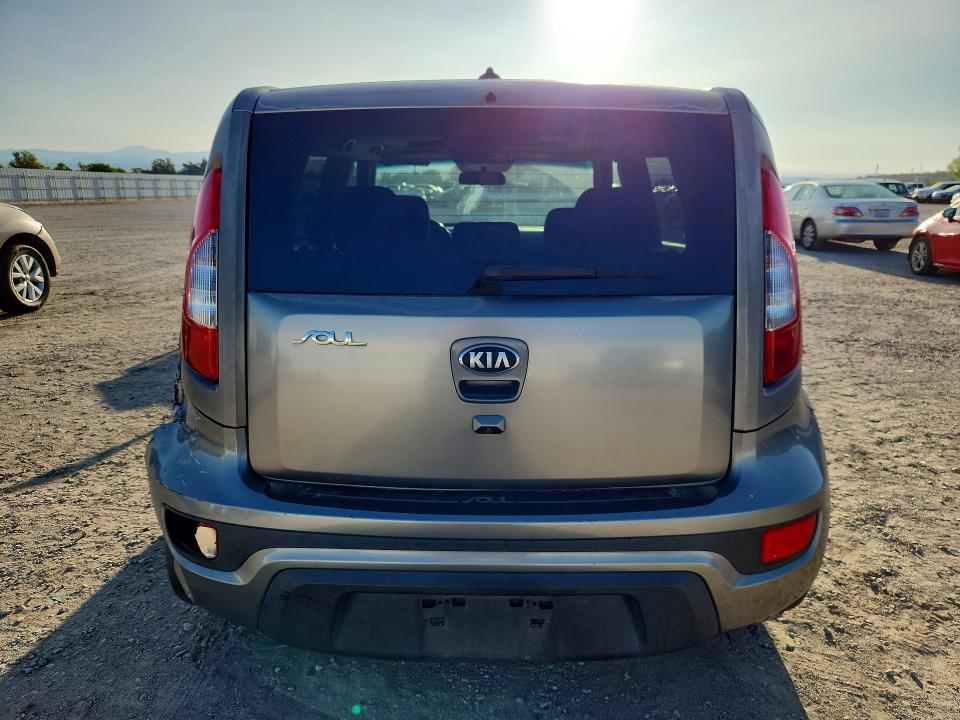 68002736 :رقم المزاد ، KNDJT2A61D7527682 vin ، 2013 Kia Soul مزاد بيع