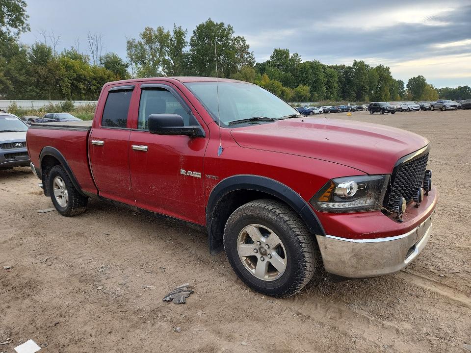 70945806 :رقم المزاد ، 1D7RV1GT4AS118739 vin ، 2010 Dodge Ram 1500 مزاد بيع
