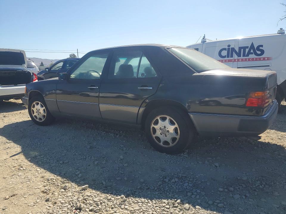 69196946 :رقم المزاد ، WDBEA26D4MB298375 vin ، 1991 Mercedes-benz 300 مزاد بيع