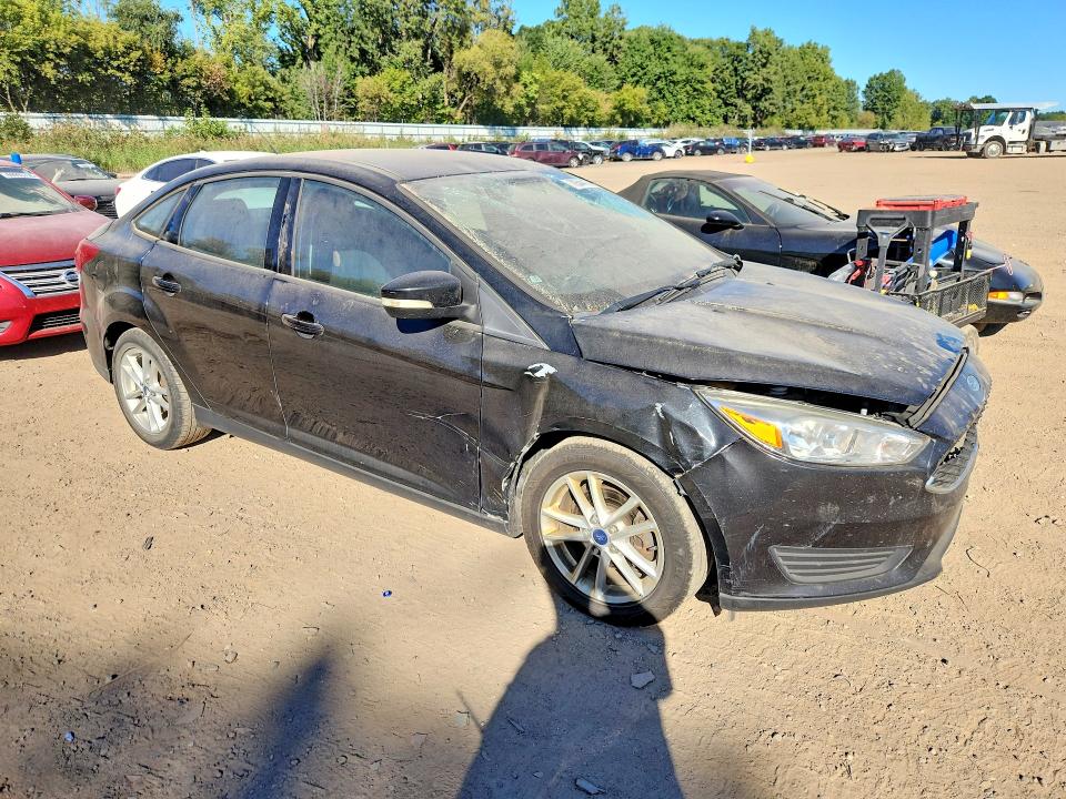 70544176 :رقم المزاد ، 1FADP3F26FL293309 vin ، 2015 Ford Focus مزاد بيع