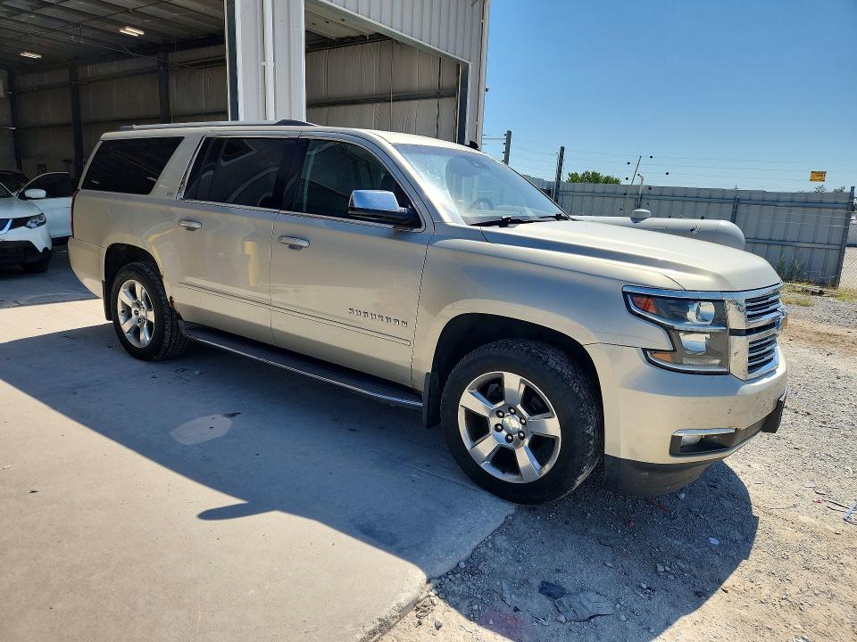 2015 Chevrolet Suburban მანქანა იყიდება აუქციონზე, vin: 1GNSKKKCXFR179469, აუქციონის ნომერი: 66579356