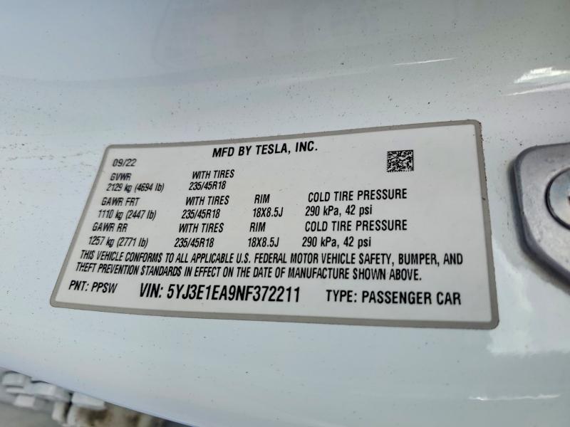 69967276 :رقم المزاد ، 5YJ3E1EA9NF372211 vin ، 2022 Tesla Model 3 مزاد بيع