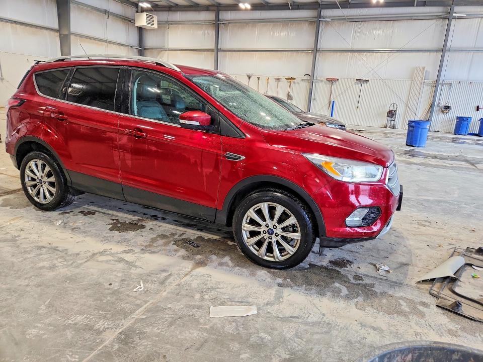 Продажа на аукционе авто 2018 Ford Escape, vin: 1FMCU9J97JUB73880, номер лота: 69015476