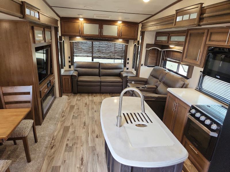 Продажа на аукционе авто 2020 Keystone Cougar302, vin: 4YDF30221L2506393, номер лота: 67499106