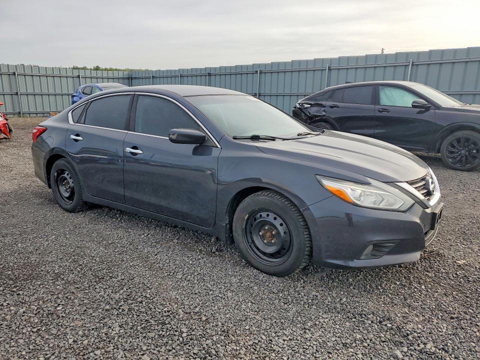 2017 Nissan Altima მანქანა იყიდება აუქციონზე, vin: 1N4AL3APXHC476572, აუქციონის ნომერი: 68855116