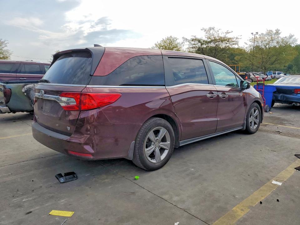 Продажа на аукционе авто 2018 Honda Odyssey, vin: 5FNRL6H75JB046011, номер лота: 68897176