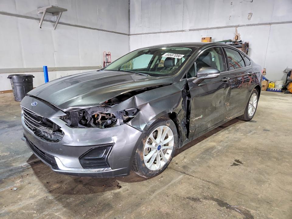 2019 Ford Fusion მანქანა იყიდება აუქციონზე, vin: 3FA6P0MU4KR236338, აუქციონის ნომერი: 69587056