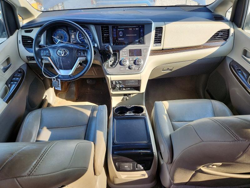 67232946 :رقم المزاد ، 5TDDK3DC3FS113478 vin ، 2015 Toyota Sienna مزاد بيع